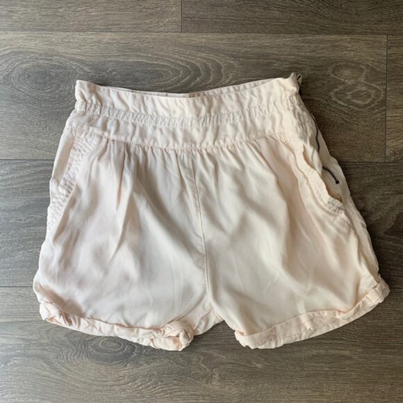 Aritzia Wilfred Women's Shorts Crepe Paperbag Ruched Elastic Waist Pale pink 2 - Picture 15 of 16